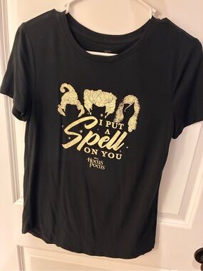 Disney Hocus Pocus tee